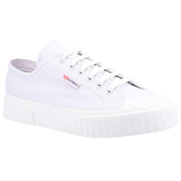 2630 Urban Classic – Sneaker With Side Stripe Design