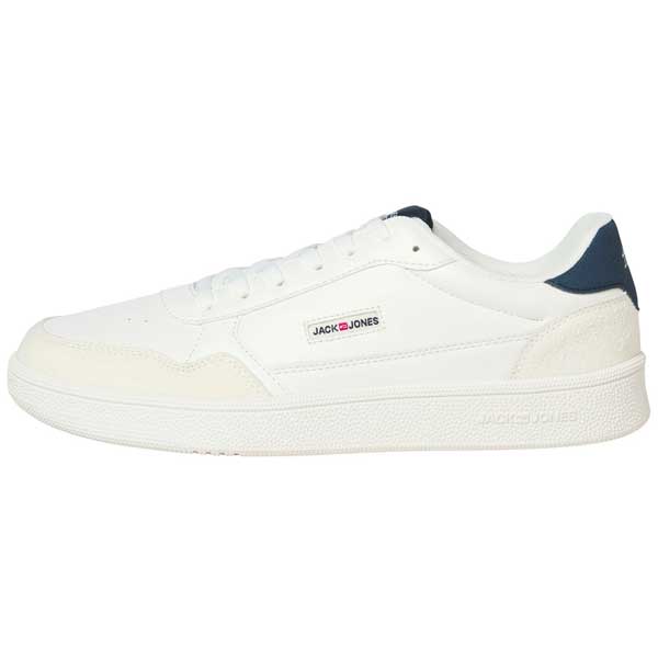 Bounce Round Toe Lace-Up Sneakers