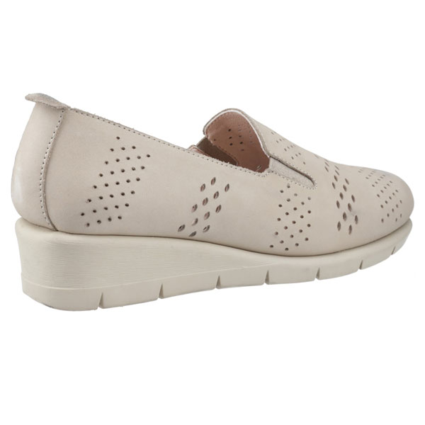 Dinah Travel Light Casual Shoe