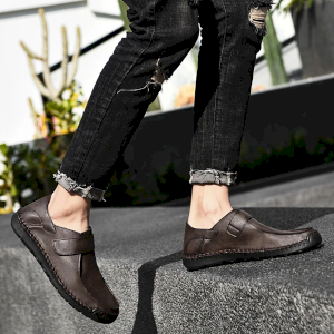 Mens Classic Touch Fastening Shoes