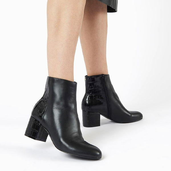 Oleah Black Textured Back Ankle Boots