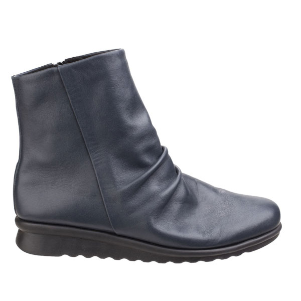 Pan Fried Flexible Sole Boot for Women