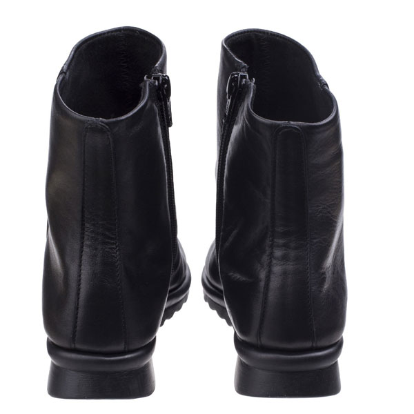 Pan Fried Flexible Sole Boot for Women