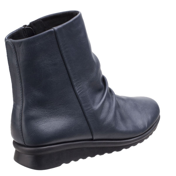 Pan Fried Flexible Sole Boot for Women