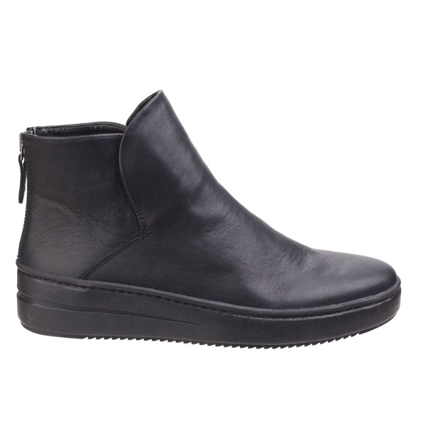 Sneak on Over Arno Everyday Leather Ankle Boot