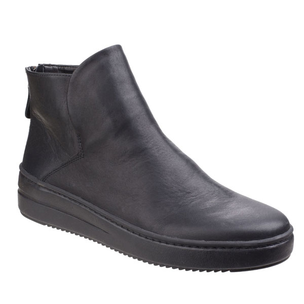 Sneak on Over Arno Everyday Leather Ankle Boot