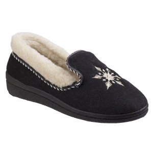 Snowflake Embroidered Cozy Slippers